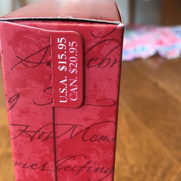 [Hallmark]Barbie Commuter Set. Ornament and Hatbox - Picture 3 of 4